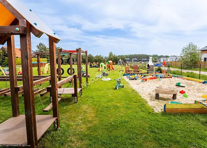 Domki Bliza بيت خشبي Jastrzębia Góra